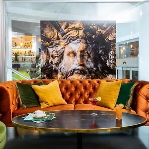 https://venetia-palace.it-romehotels.com