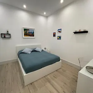 Bed & Breakfast Il 16, Napoli
