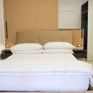  Bed & Breakfast Aroma And B&b, Maschio Angioino