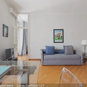 https://brera-apartments-in-garibaldi.it-lombardy.com